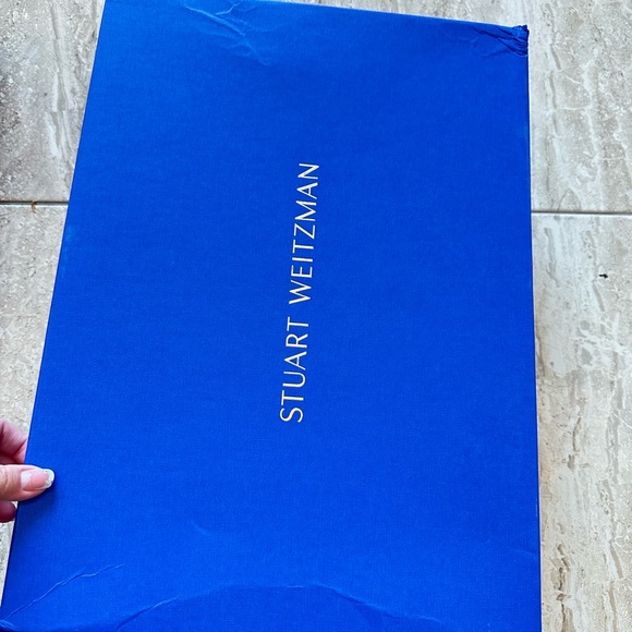 Stuart Weitzman - Picture 5 of 6